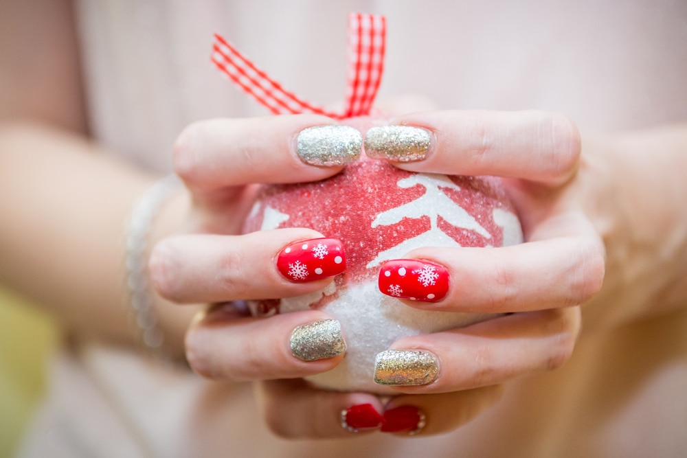 Nail art de Noël : pour de beaux ongles pour les fêtes - Le Mag Beauté